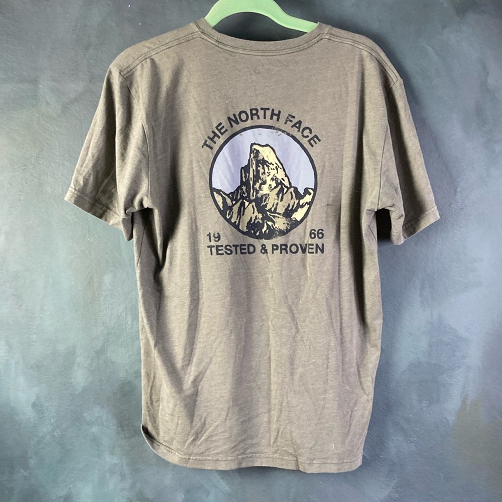 The North Face Gray Short Sleeve Tee - Picture 2 of 3